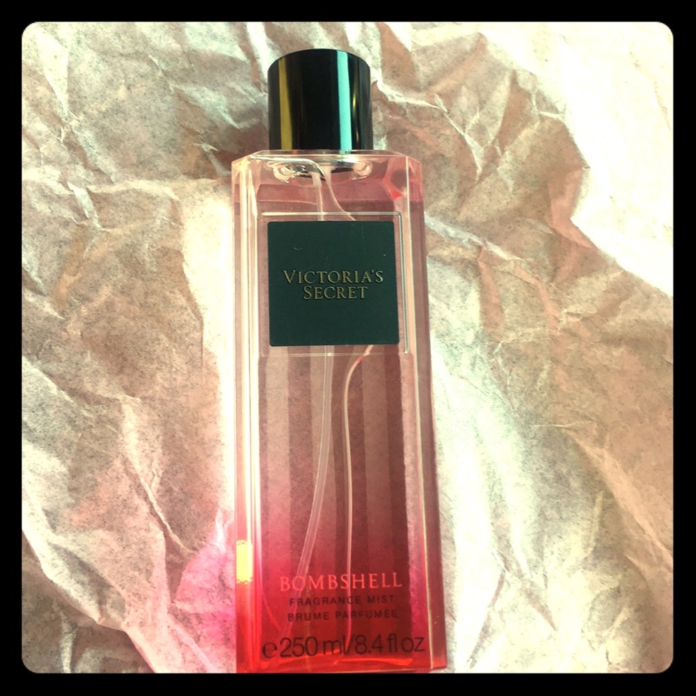 Bombshell fragrance mist